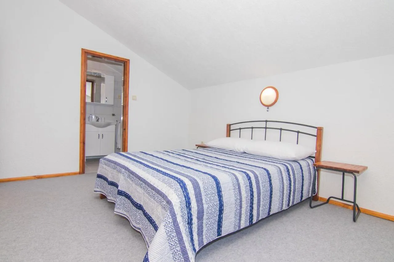 Villa Rustika Malinska Bed & Breakfast